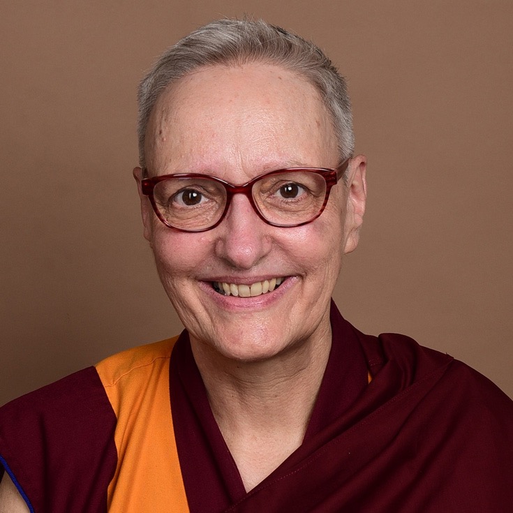 Dr-Carola-Roloff